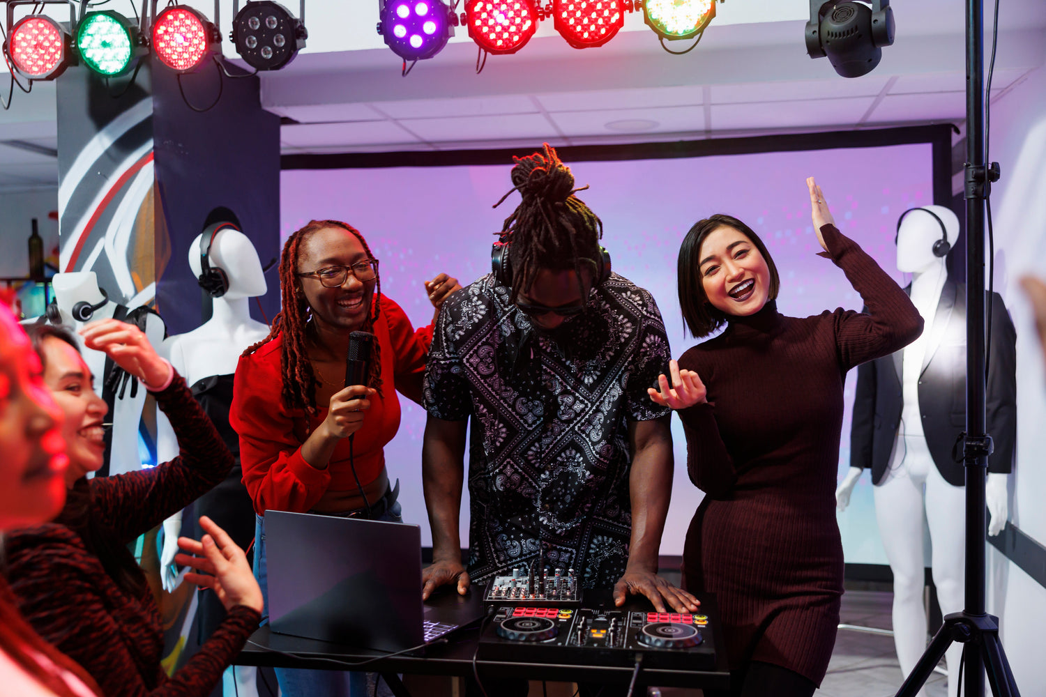 Party & Entertainment